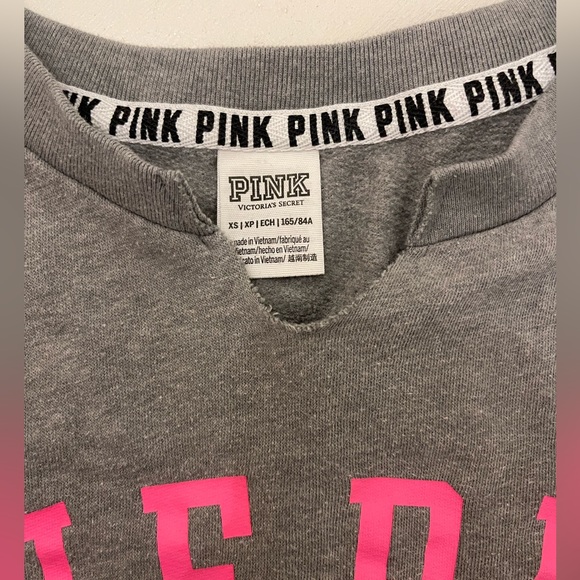 PINK Victoria’s Secret sweater in gray/pink size XS - Picture 3 of 3